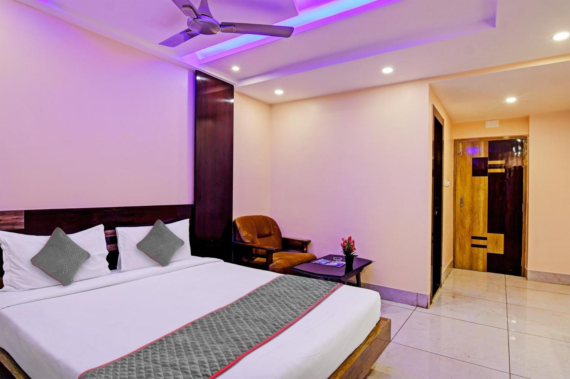 Townhouse The Grand Touch & The Royal Touch Hotell Digha  Exteriör bild