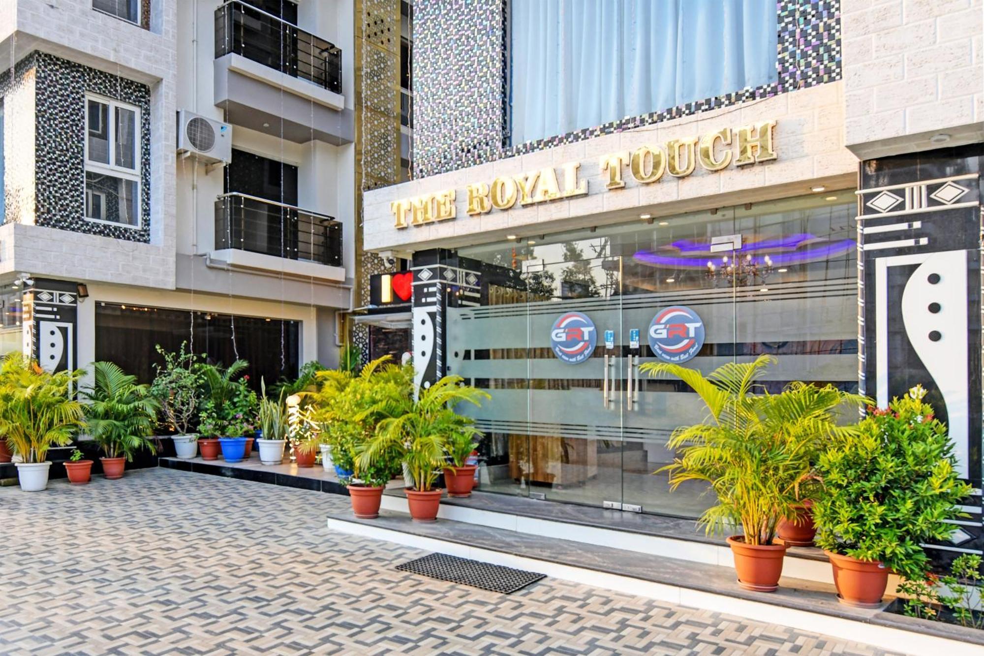 Townhouse The Grand Touch & The Royal Touch Hotell Digha  Exteriör bild