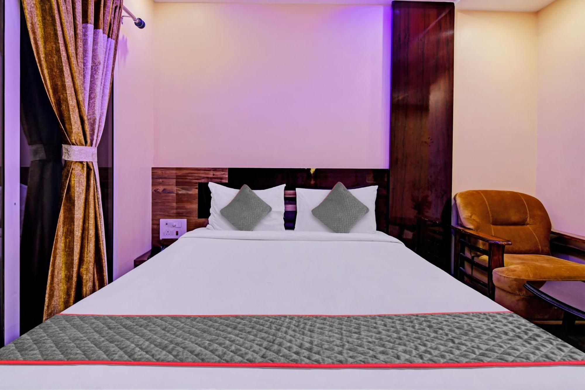 Townhouse The Grand Touch & The Royal Touch Hotell Digha  Exteriör bild