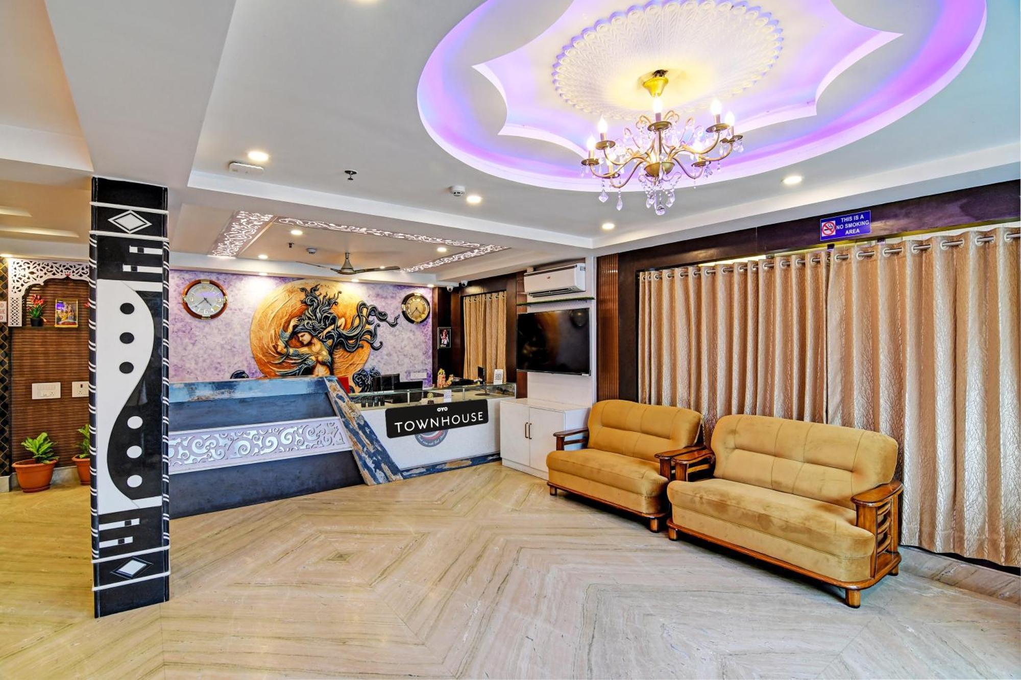 Townhouse The Grand Touch & The Royal Touch Hotell Digha  Exteriör bild