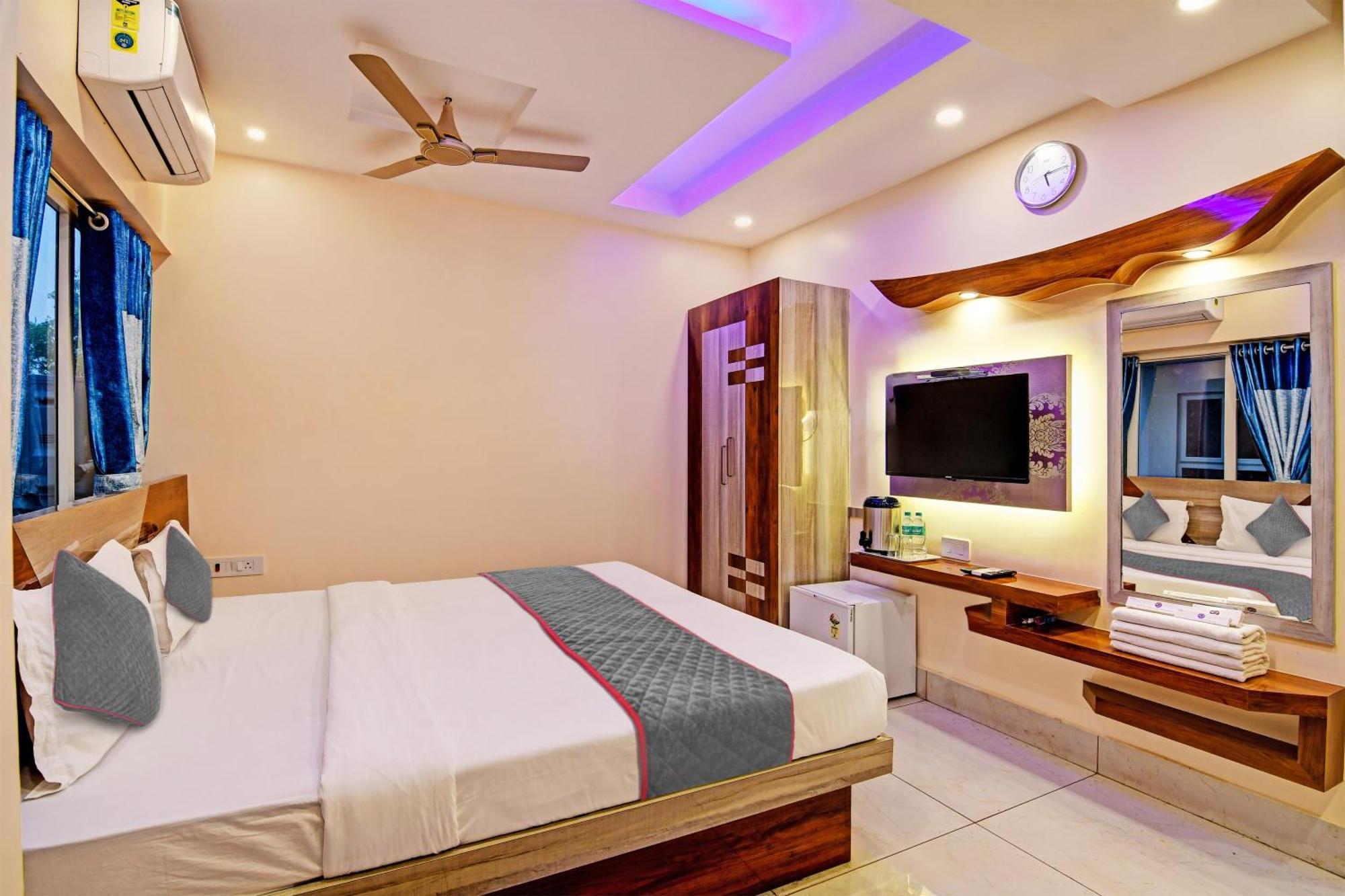 Townhouse The Grand Touch & The Royal Touch Hotell Digha  Exteriör bild